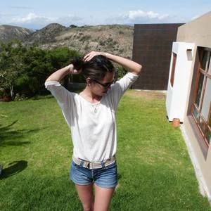 Meet your Posher, Anahi